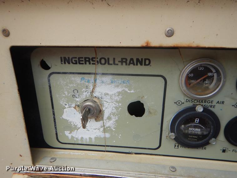 image for item FQ9555 1996 Ingersoll Rand P185 air compressor
