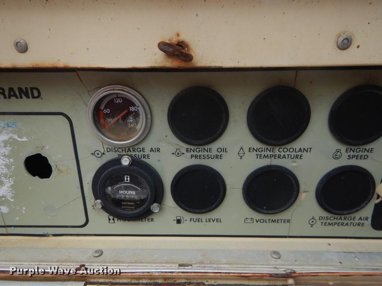 image for item FQ9555 1996 Ingersoll Rand P185 air compressor