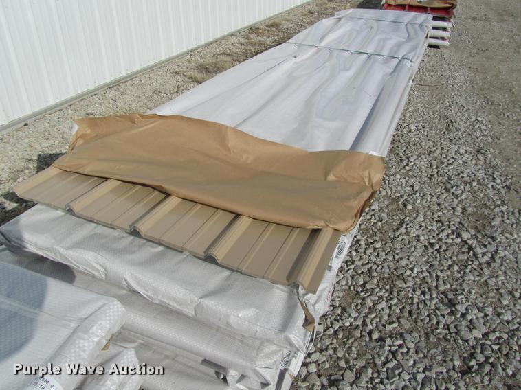 image for item G1609 (30) sheets of metal siding/roofing