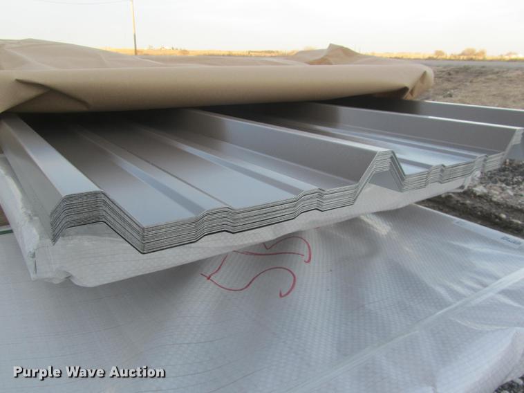image for item G1613 (46) sheets of metal siding/roofing