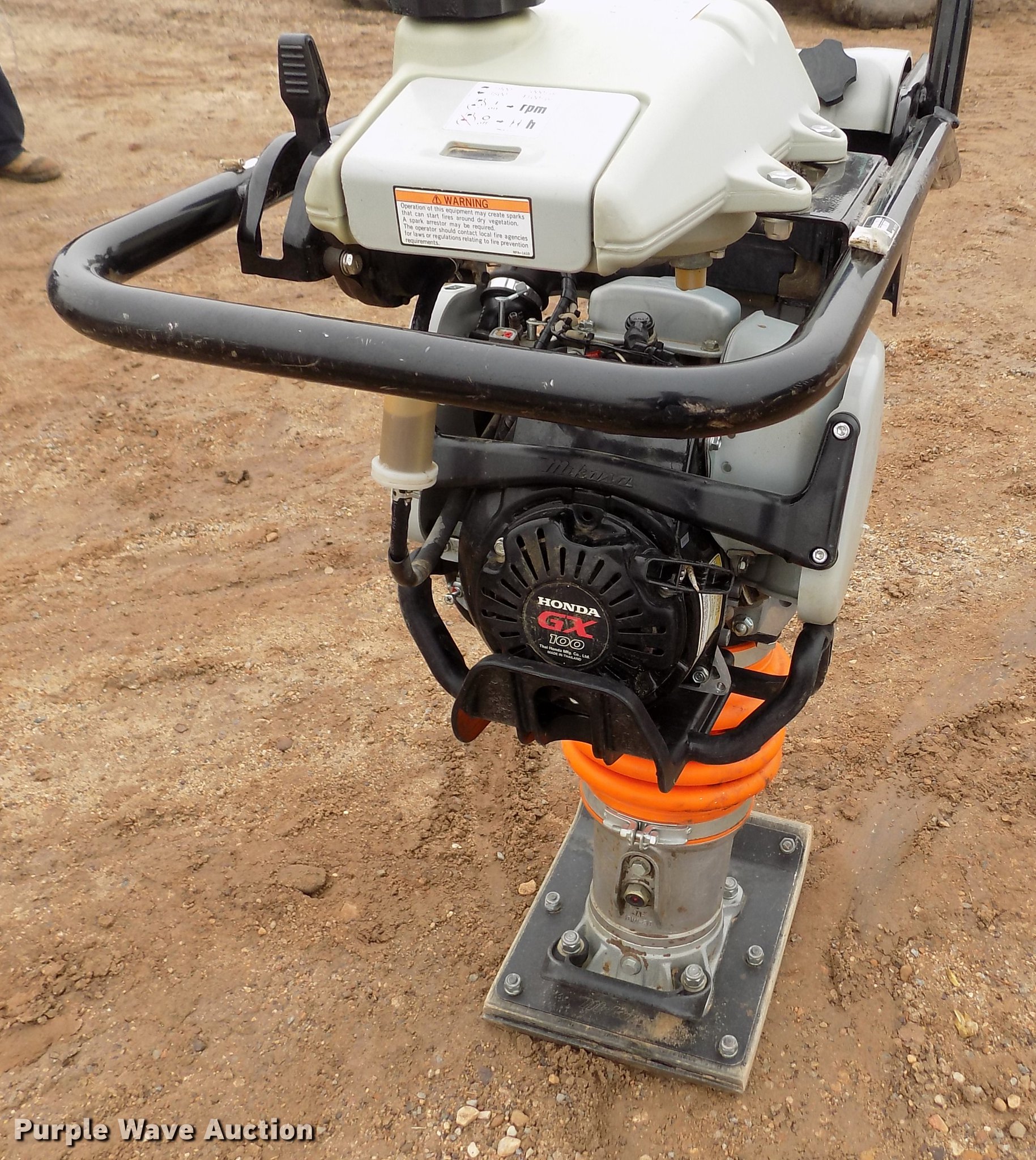Mikasa MTX70 compactor in Liberal, KS Item DF2934 sold Purple Wave