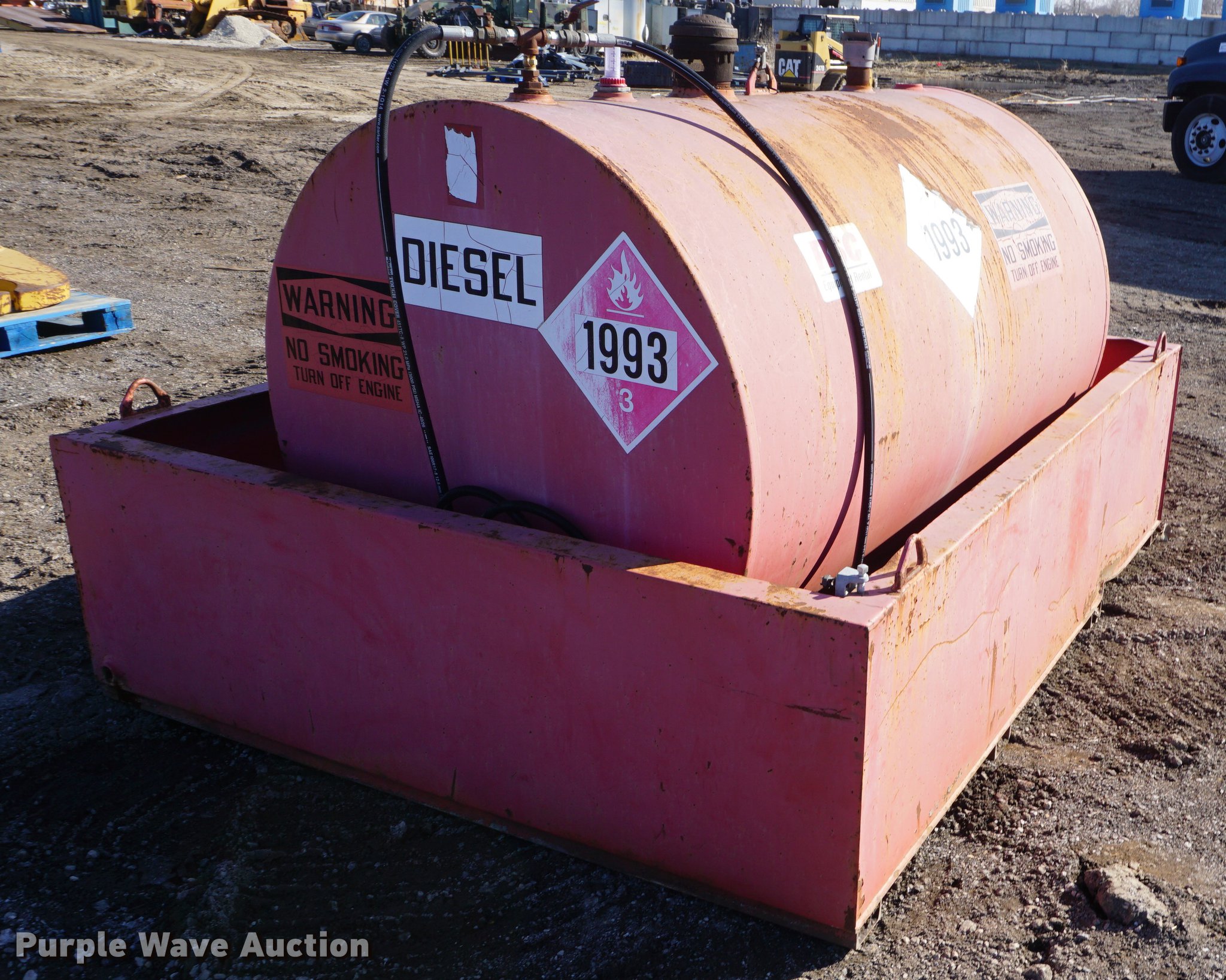Fuel tank with containment in Lawrence, KS Item DI9312 sold Purple Wave