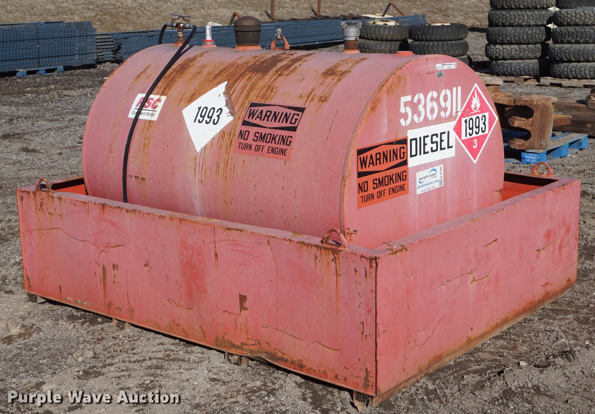 Fuel tank with containment in Lawrence, KS Item DI9312 sold Purple Wave
