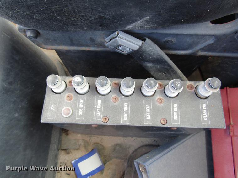 image for item DB6924 1996 Ford L9000 tank truck