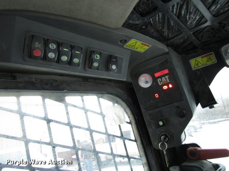 image for item DB6987 2010 Caterpillar 289C skid steer