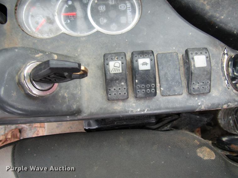 image for item DB6988 2008 Caterpillar 304C CR mini excavator