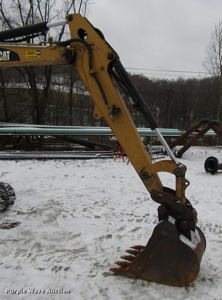 image for item DB6988 2008 Caterpillar 304C CR mini excavator