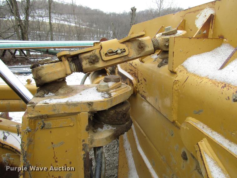 image for item DB6989 2008 Caterpillar D6T LGP dozer