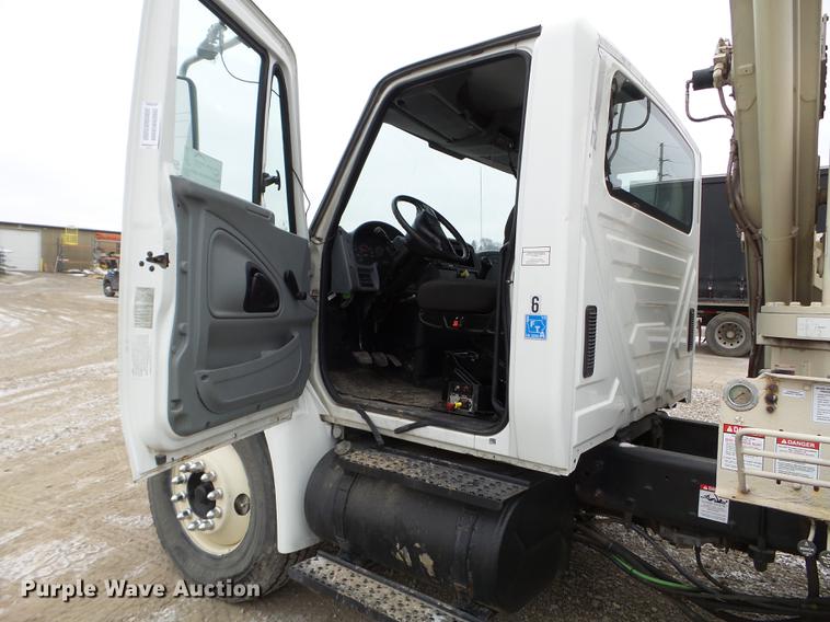 image for item DC1234 2006 International 4300 crane truck