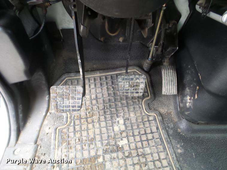 image for item DC1234 2006 International 4300 crane truck