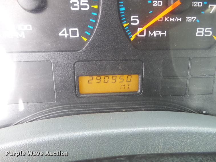 image for item DC1234 2006 International 4300 crane truck