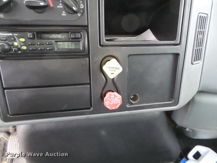 image for item DC1234 2006 International 4300 crane truck