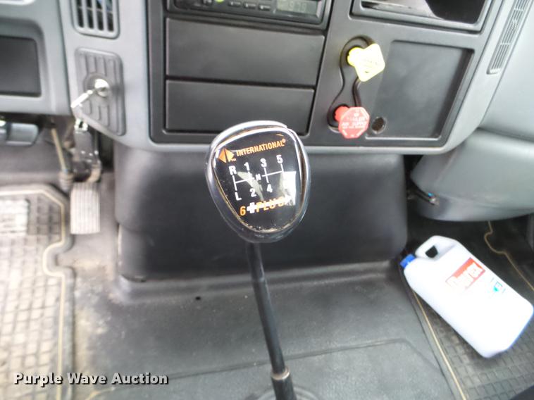 image for item DC1234 2006 International 4300 crane truck