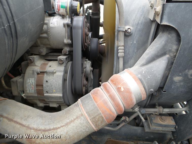 image for item DC1234 2006 International 4300 crane truck