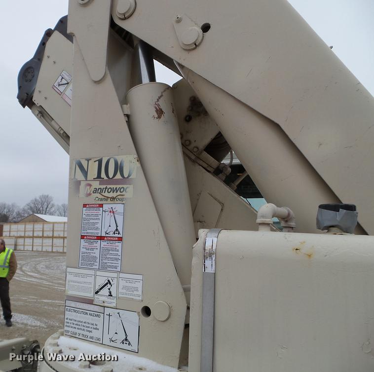 image for item DC1234 2006 International 4300 crane truck