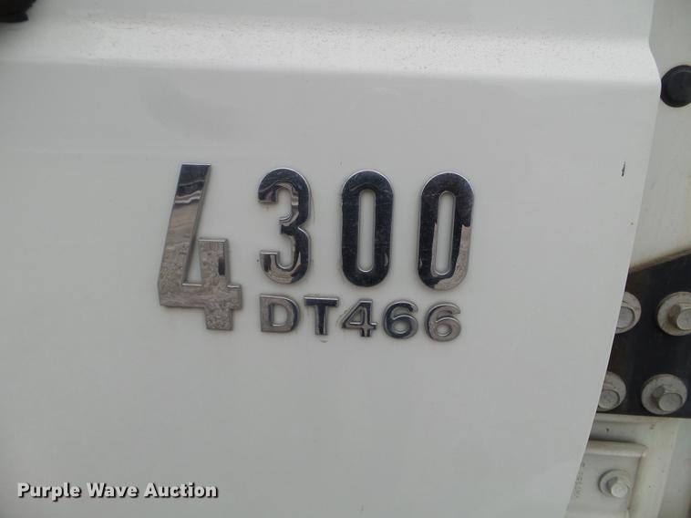 image for item DC1234 2006 International 4300 crane truck