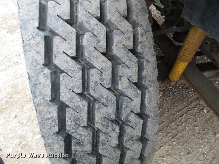 image for item DC1234 2006 International 4300 crane truck