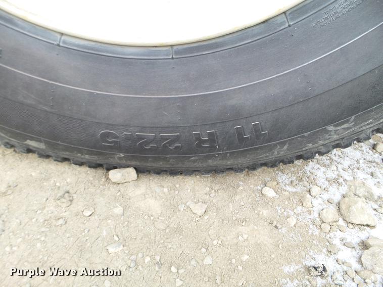 image for item DC1234 2006 International 4300 crane truck