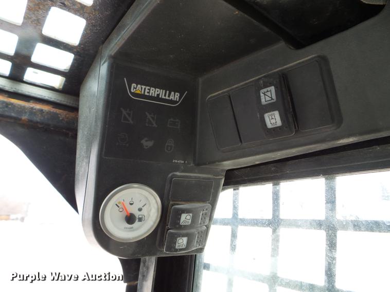 image for item DC1237 2005 Caterpillar 232B skid steer