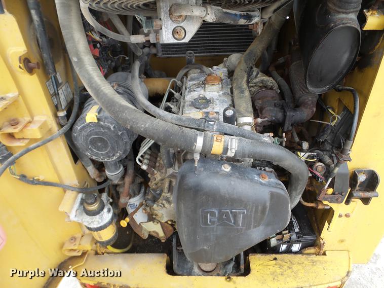 image for item DC1237 2005 Caterpillar 232B skid steer
