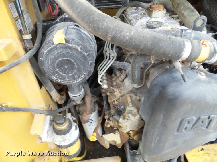 image for item DC1237 2005 Caterpillar 232B skid steer