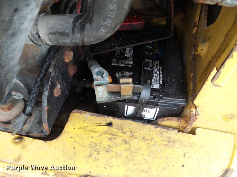 image for item DC1237 2005 Caterpillar 232B skid steer