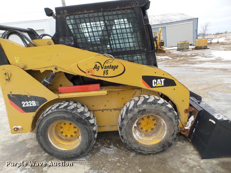 image for item DC1237 2005 Caterpillar 232B skid steer