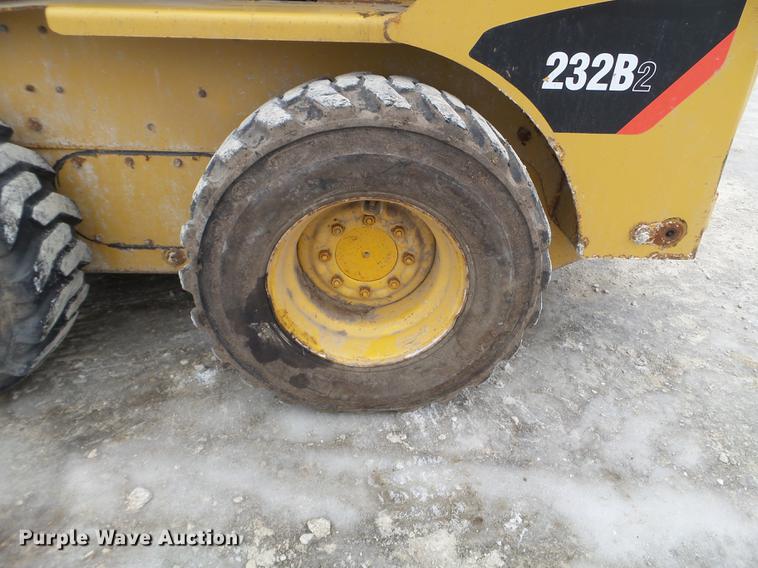 image for item DC1237 2005 Caterpillar 232B skid steer