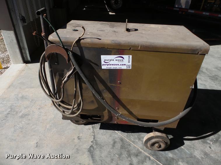 image for item DD2349 Hobart TR300 welder