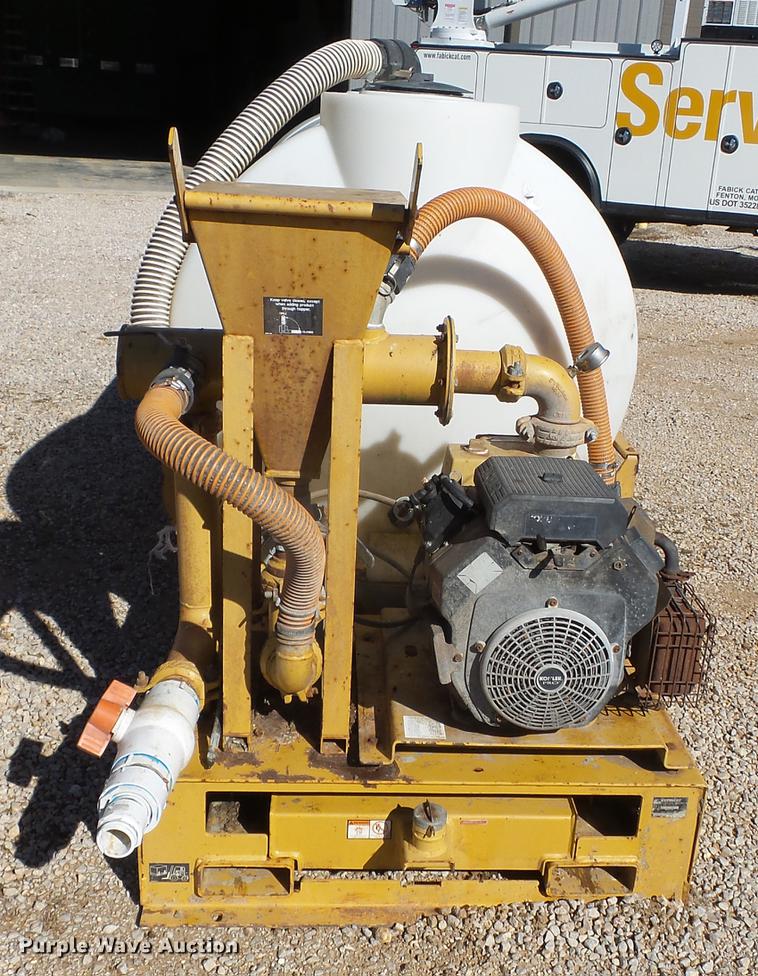 image for item DD2350 2000 Vermeer ST750A mud mixer