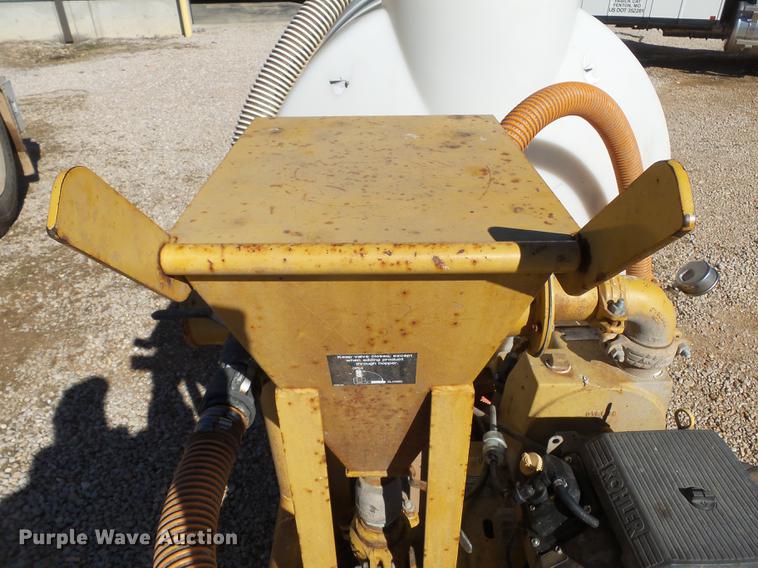 image for item DD2350 2000 Vermeer ST750A mud mixer