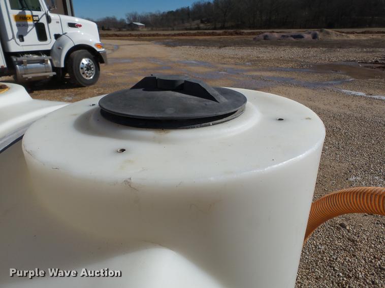 image for item DD2350 2000 Vermeer ST750A mud mixer