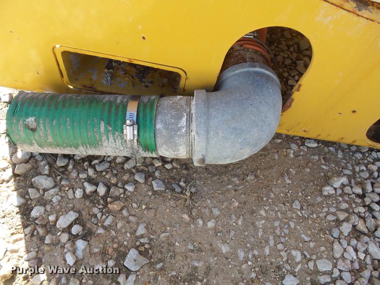 image for item DD2350 2000 Vermeer ST750A mud mixer