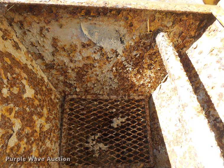 image for item DD2351 2000 Vermeer ST750A mud mixer