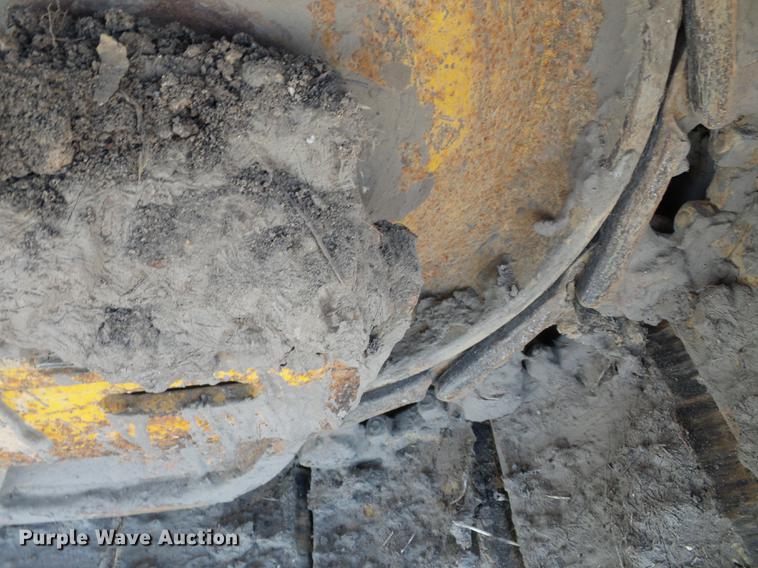 image for item DD2356 1996 John Deere 450G LGP Series IV dozer