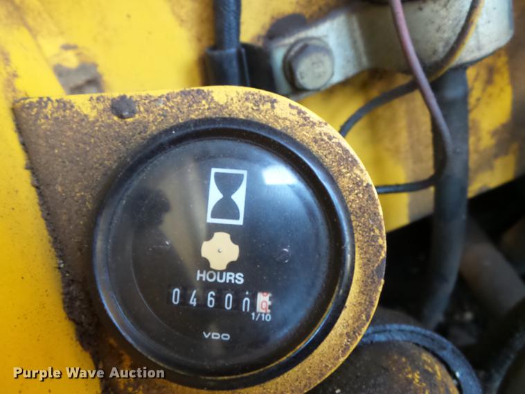 image for item DD2356 1996 John Deere 450G LGP Series IV dozer