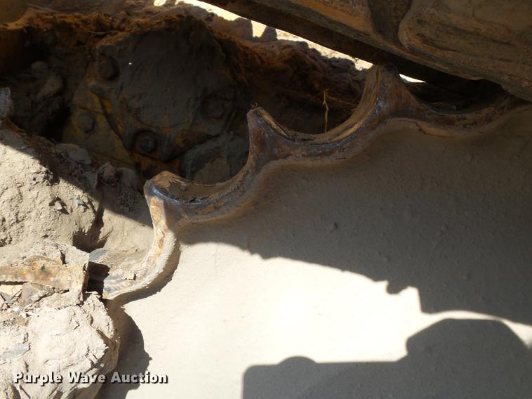 image for item DD2356 1996 John Deere 450G LGP Series IV dozer