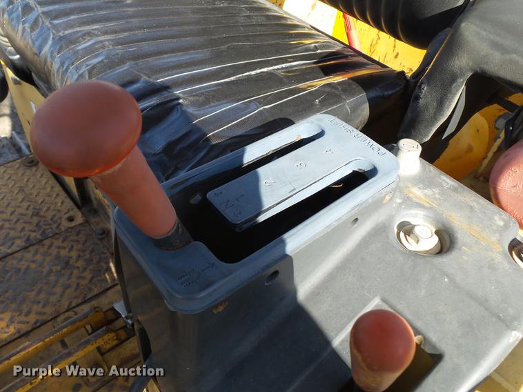 image for item DD2356 1996 John Deere 450G LGP Series IV dozer