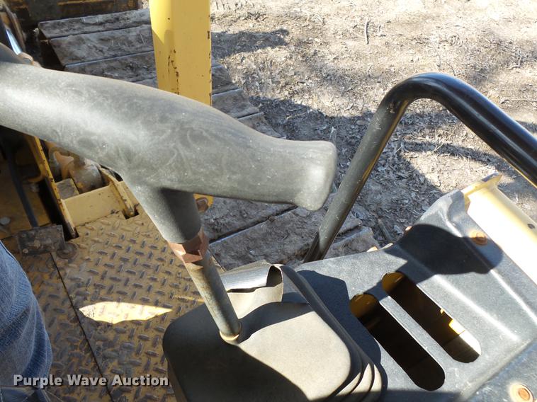 image for item DD2356 1996 John Deere 450G LGP Series IV dozer