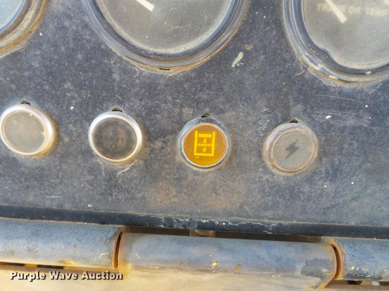 image for item DD2356 1996 John Deere 450G LGP Series IV dozer