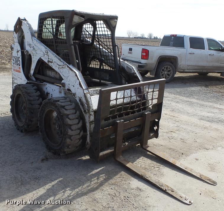 image for item DD2358 2005 Bobcat S185 skid steer