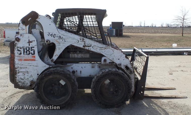 image for item DD2358 2005 Bobcat S185 skid steer