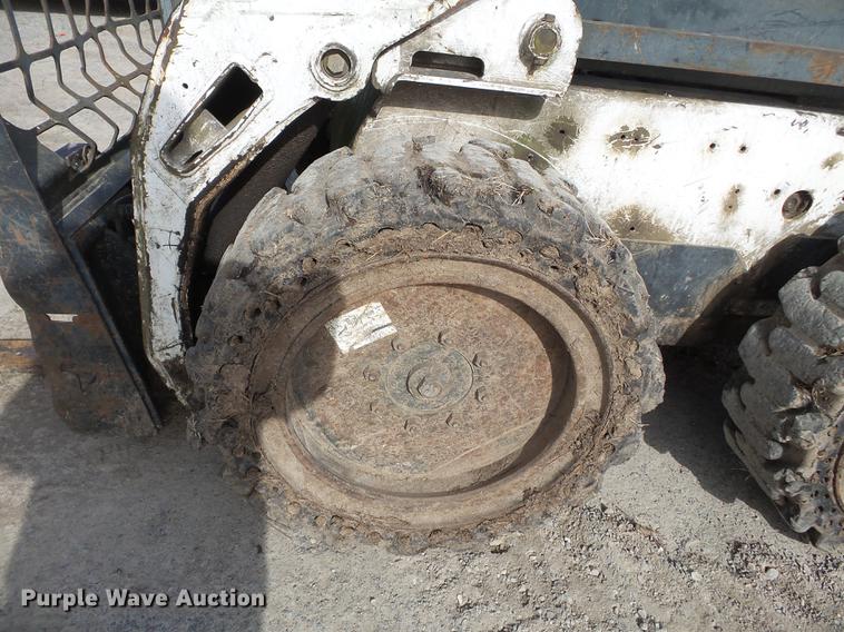 image for item DD2358 2005 Bobcat S185 skid steer
