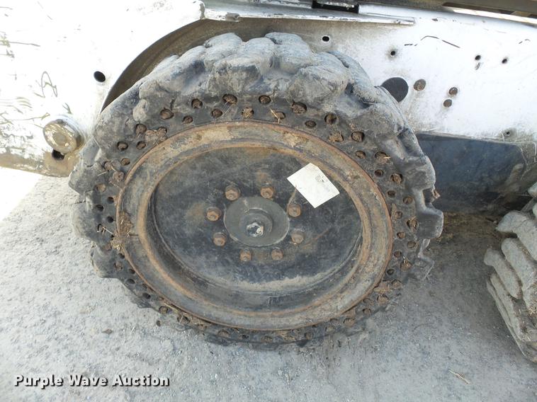 image for item DD2358 2005 Bobcat S185 skid steer