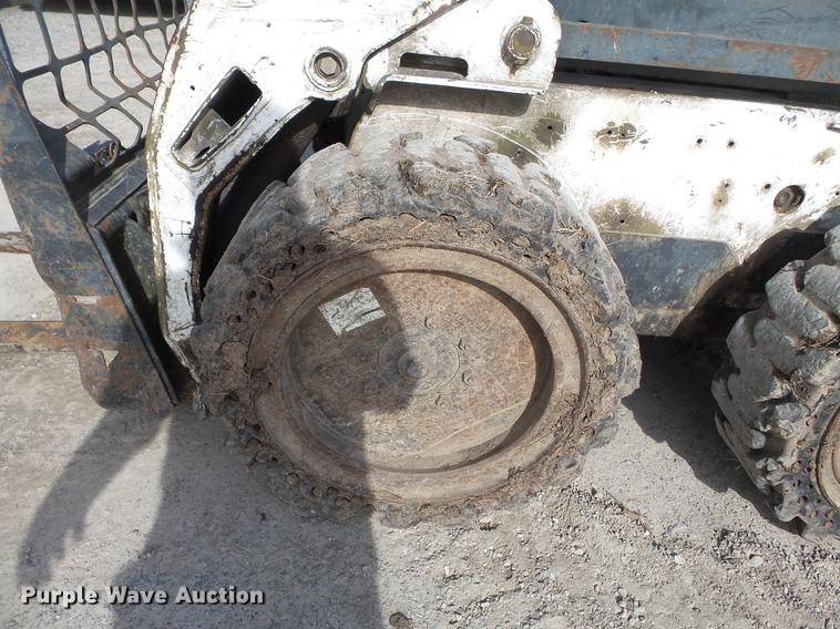 image for item DD2358 2005 Bobcat S185 skid steer