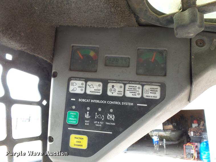 image for item DD2358 2005 Bobcat S185 skid steer