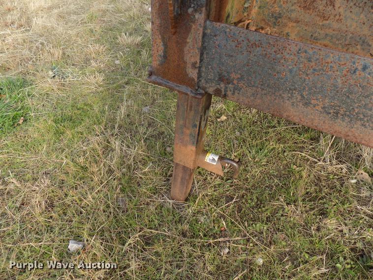 image for item DD3579 2000 Sure Pull equipment trailer