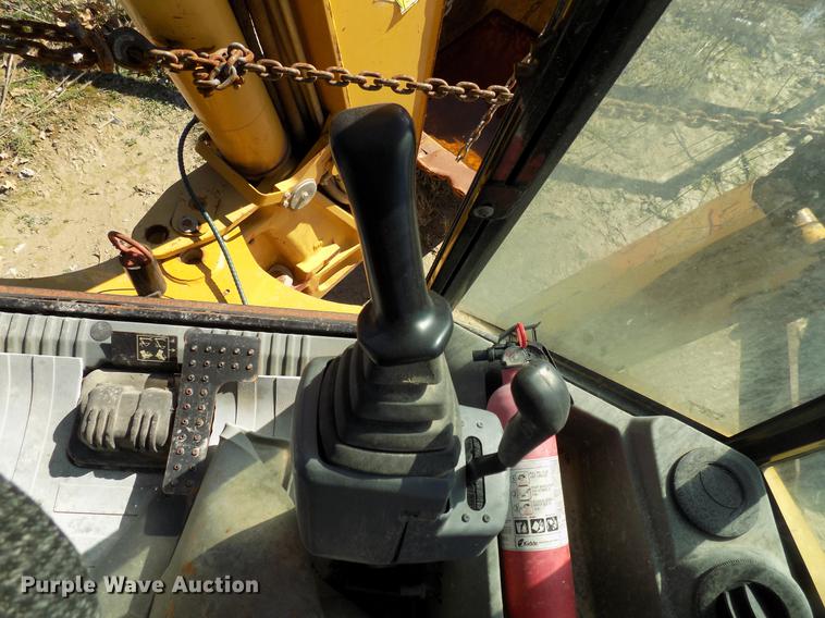 image for item DD3584 2004 Caterpillar 420D backhoe