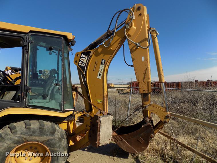 image for item DD3584 2004 Caterpillar 420D backhoe