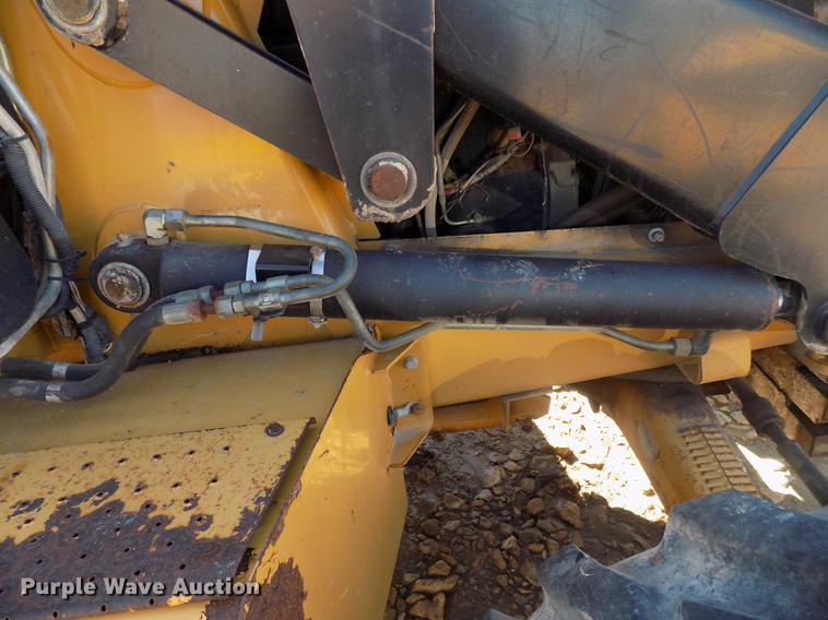 image for item DD3584 2004 Caterpillar 420D backhoe